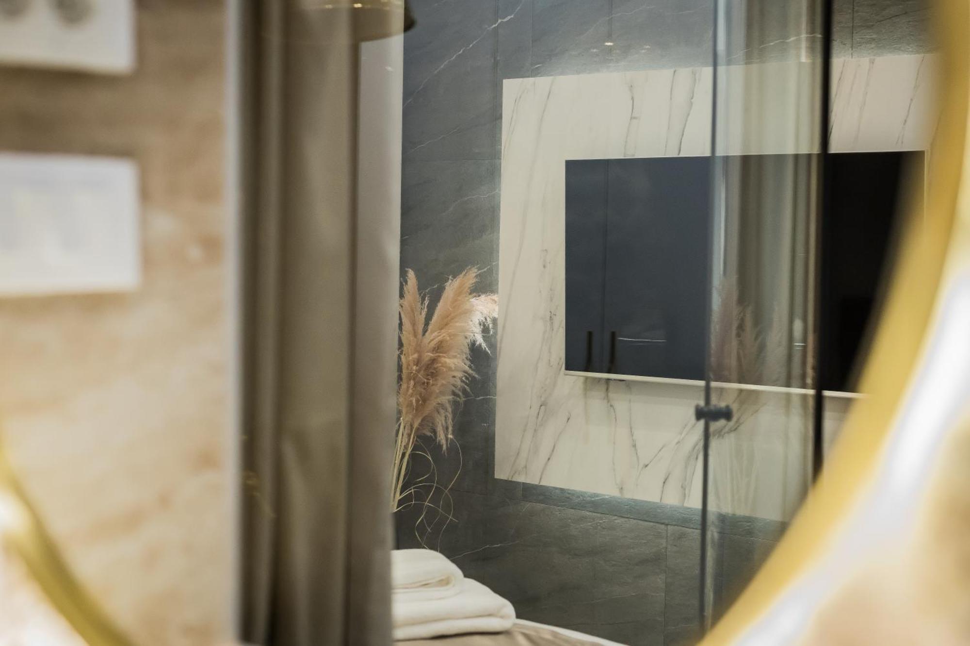 Emperor's Luxury - Unique Unesco Site Apartament Split
