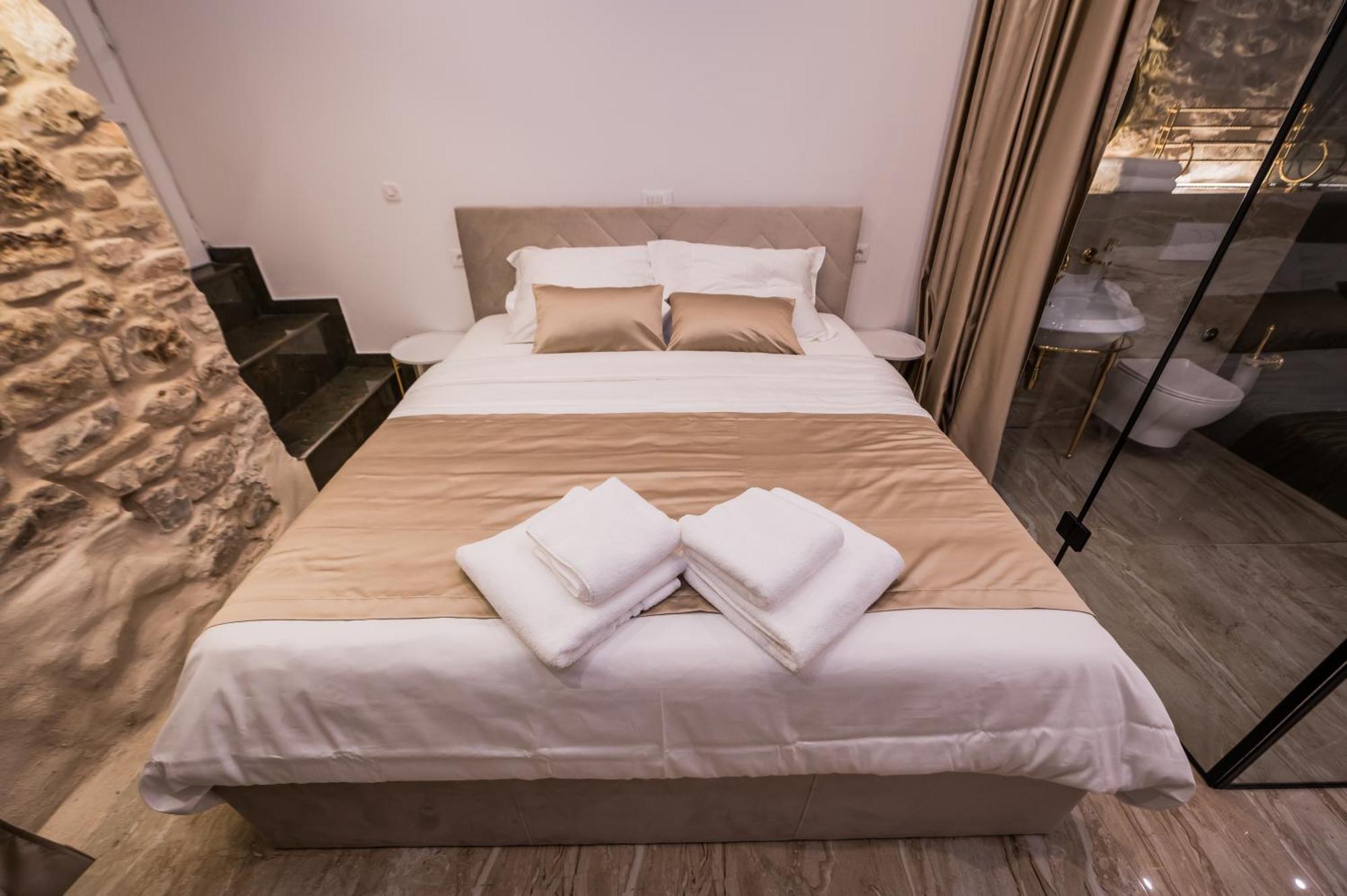 Apartament Emperor's Luxury - Unique Unesco Site *