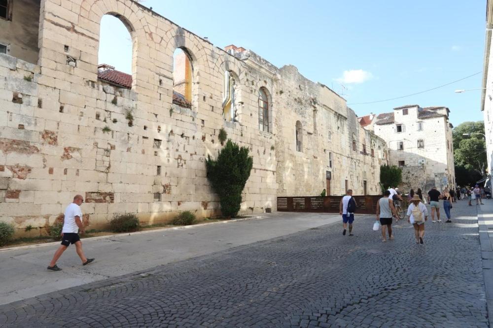 Emperor's Luxury - Unique Unesco Site Apartament Split